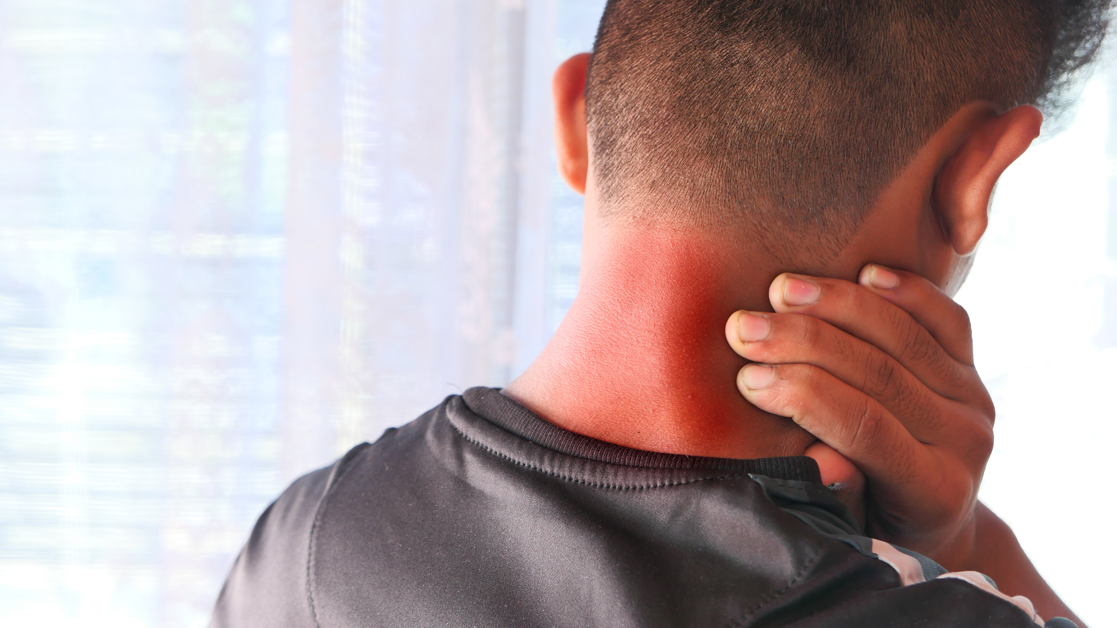 causes of neck pain